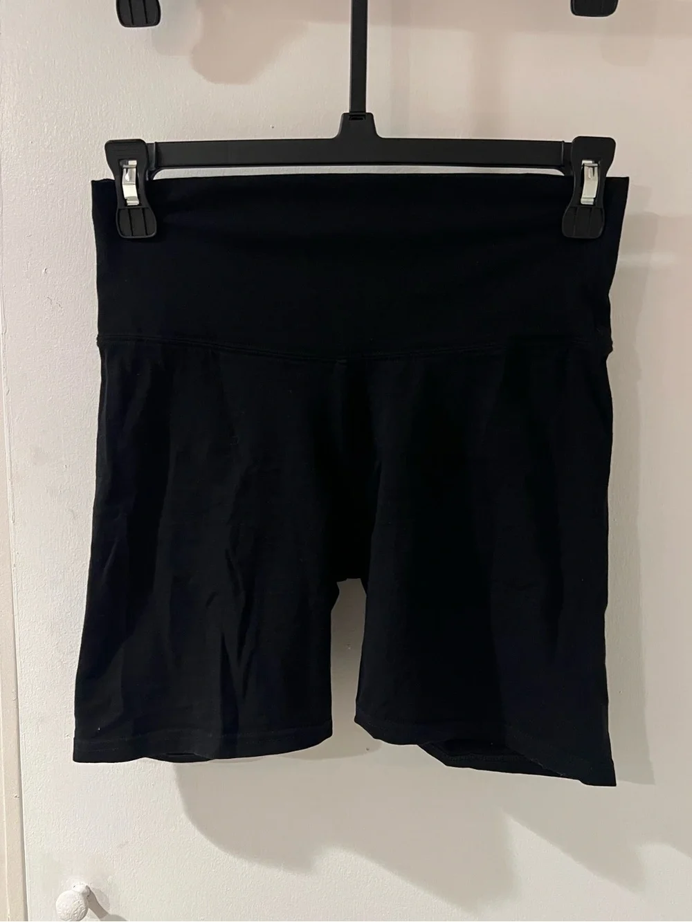 Aritzia TNA Biker Shorts